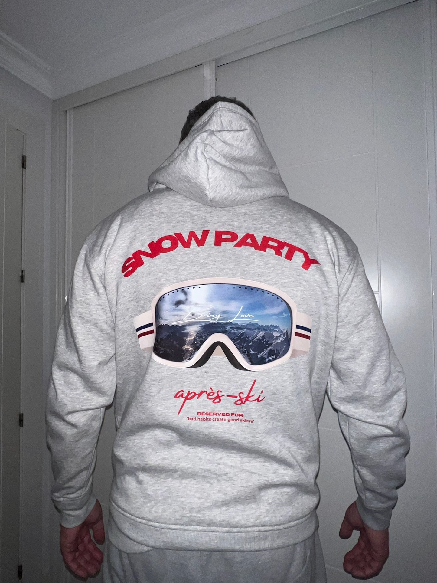 Snow Party - Hoodie