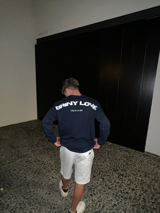 "Briny Love" Lettering - Camiseta Larga